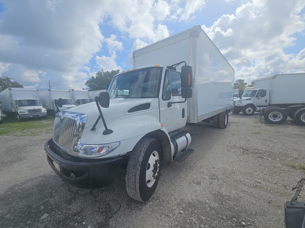 2015 Navistar International 4300 353083