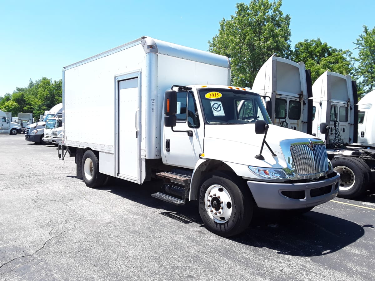 2015 Navistar International 4300 353776