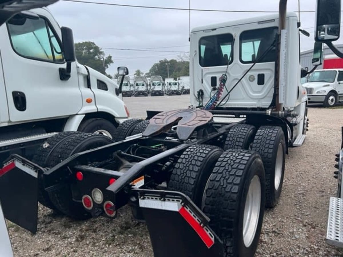 2016 Freightliner/Mercedes CASCADIA 125 353798