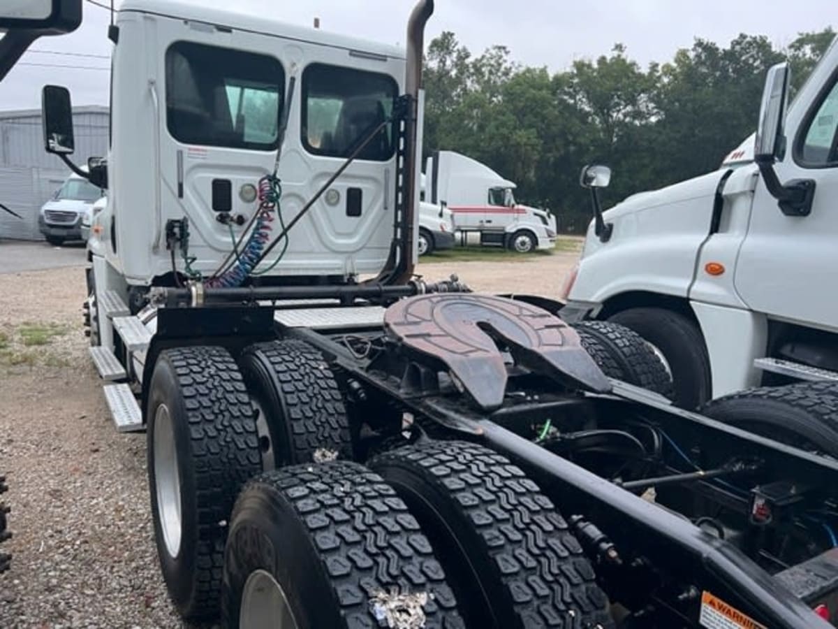 2016 Freightliner/Mercedes CASCADIA 125 353798