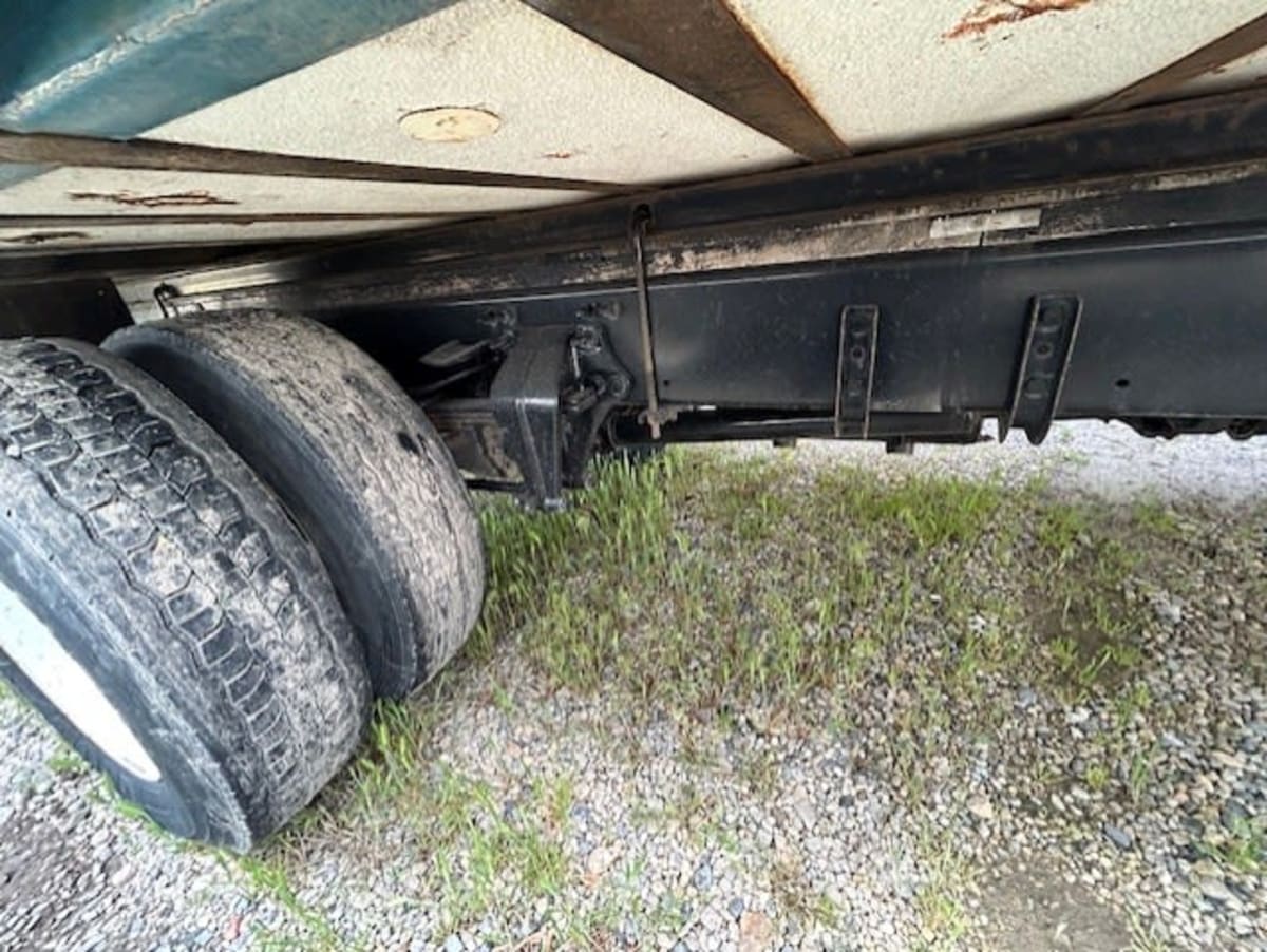 2015 Freightliner M2 106 - image 12