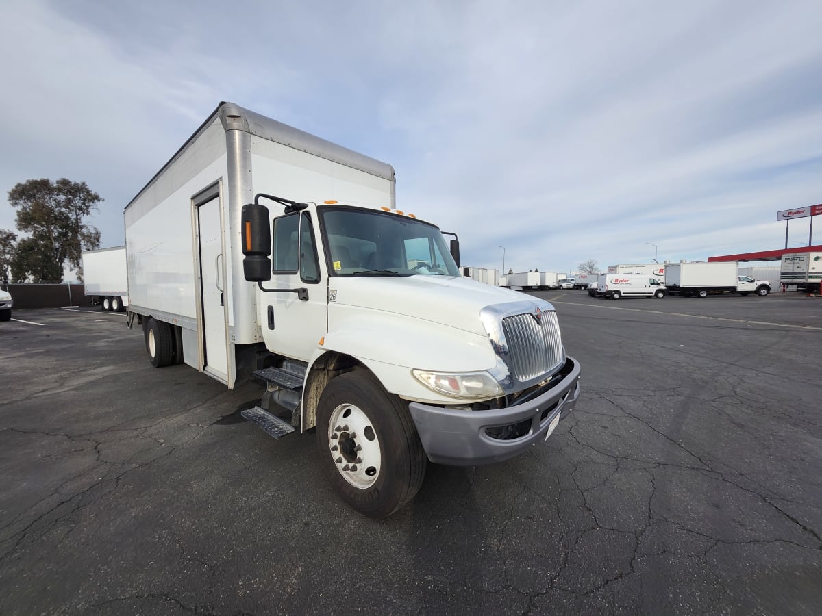 2015 Navistar International 4300 354103