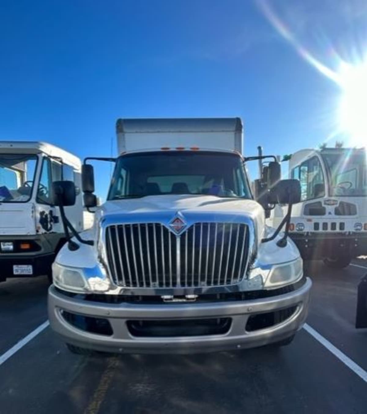 2015 Navistar International 4300 354105