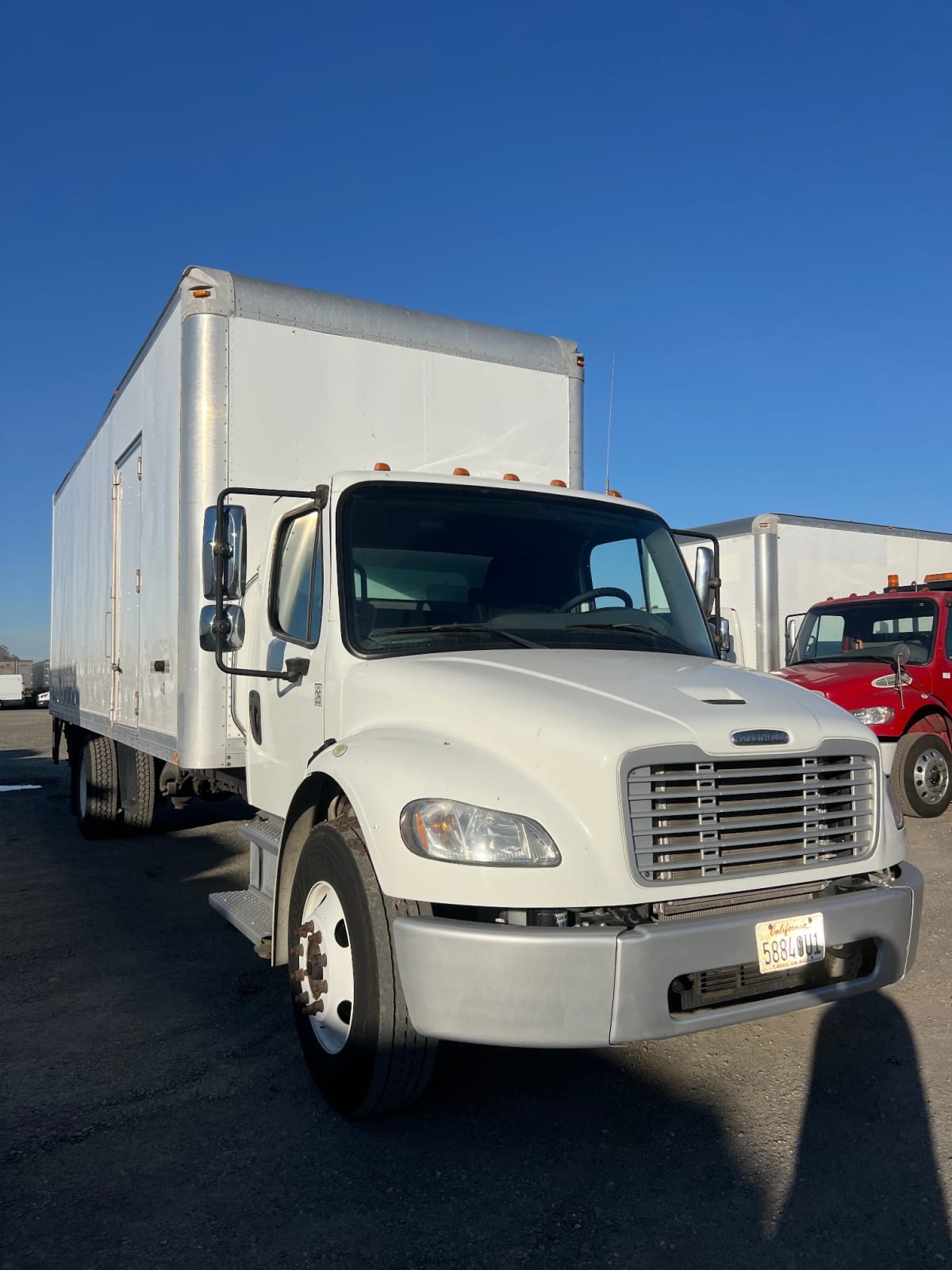 2015 Freightliner/Mercedes M2 106 354193