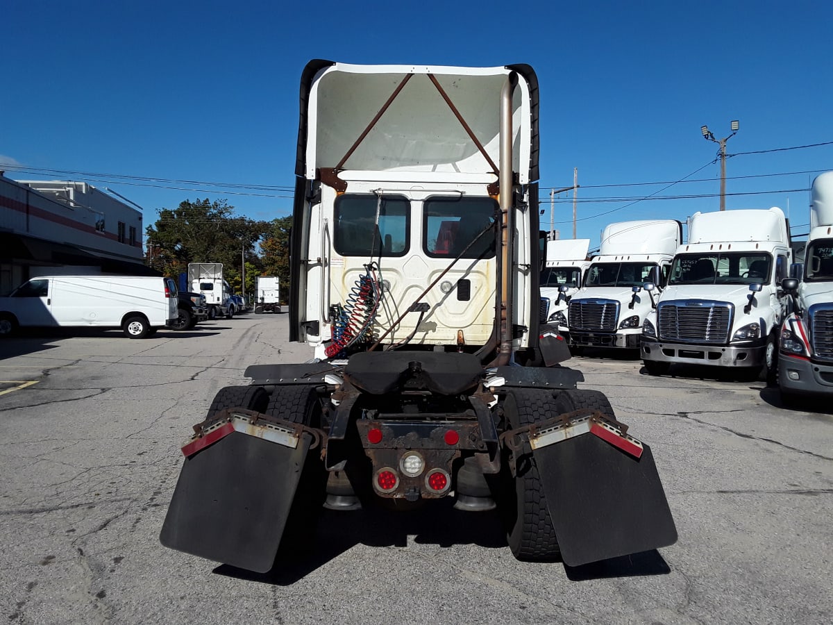 2016 Freightliner/Mercedes CASCADIA 113 354320