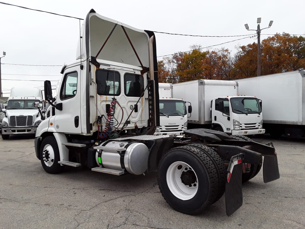 2016 Freightliner/Mercedes CASCADIA 113 354322