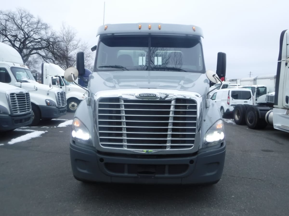 2016 Freightliner/Mercedes CASCADIA 113 355046