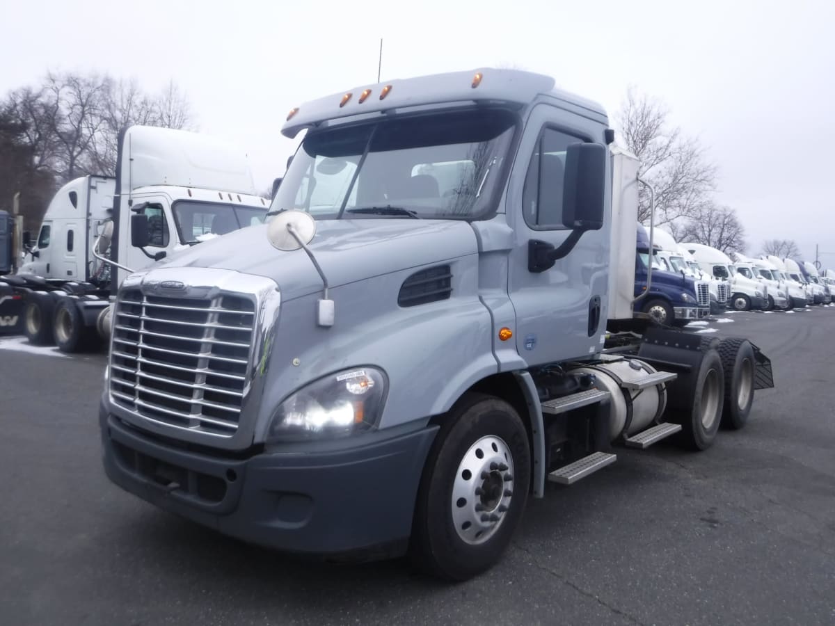 2016 Freightliner/Mercedes CASCADIA 113 355046