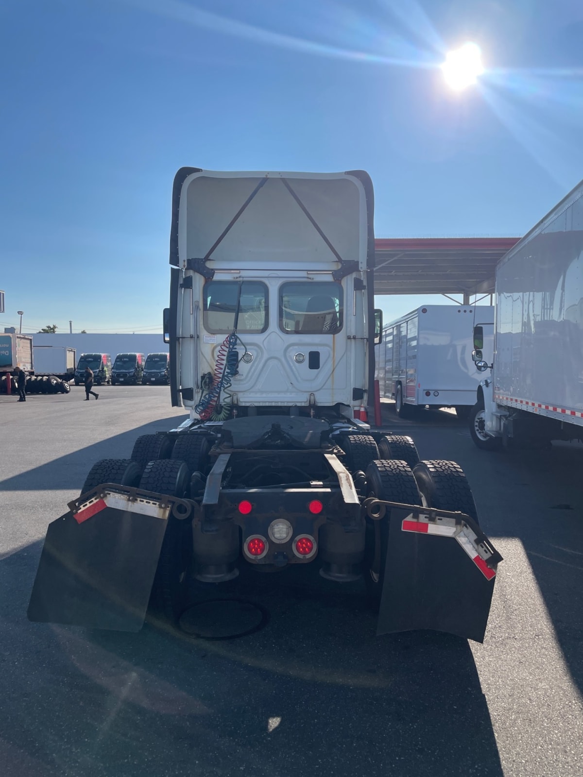 2016 Freightliner/Mercedes CASCADIA 125 355261