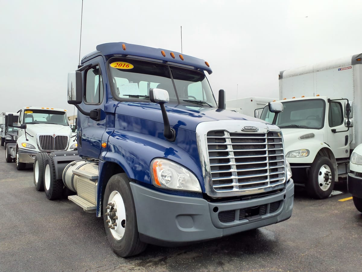 2016 Freightliner/Mercedes CASCADIA 125 355347