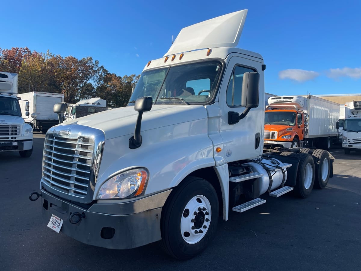 2016 Freightliner/Mercedes CASCADIA 125 355685