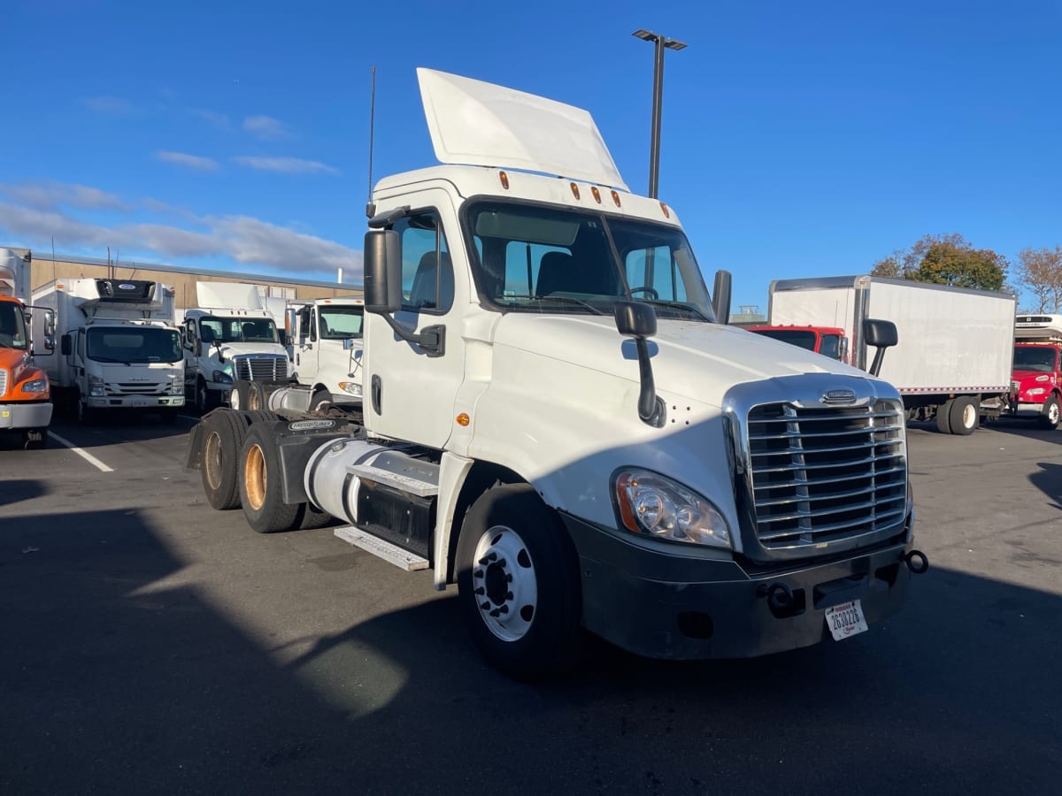 2016 Freightliner/Mercedes CASCADIA 125 355685