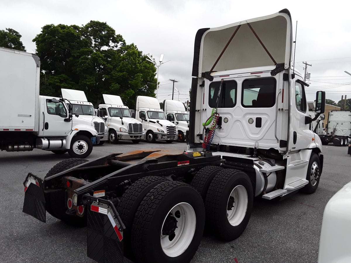 2016 Freightliner/Mercedes CASCADIA 113 355969