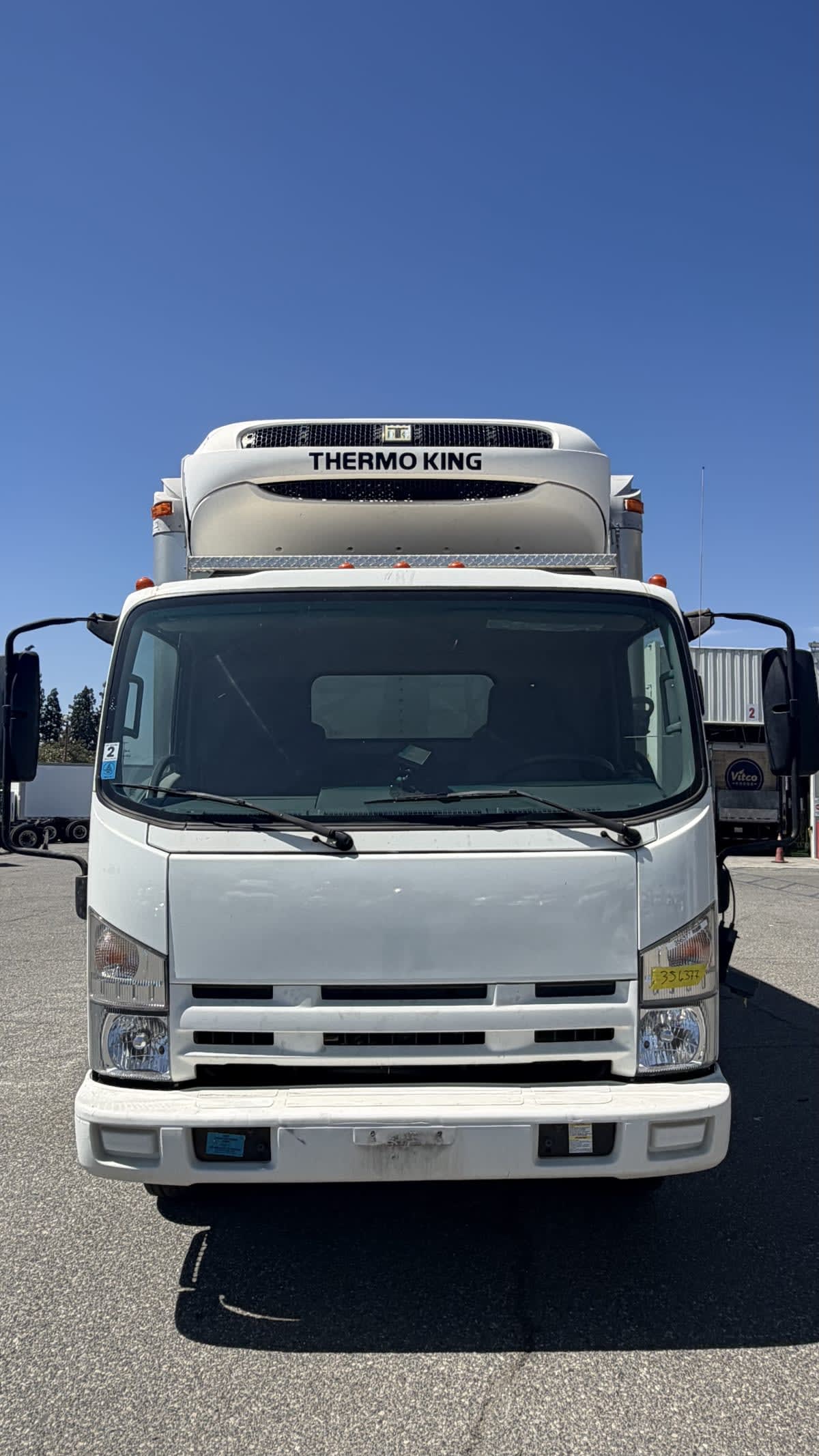 2015 Isuzu NQR in Pomona, CA — photo 2