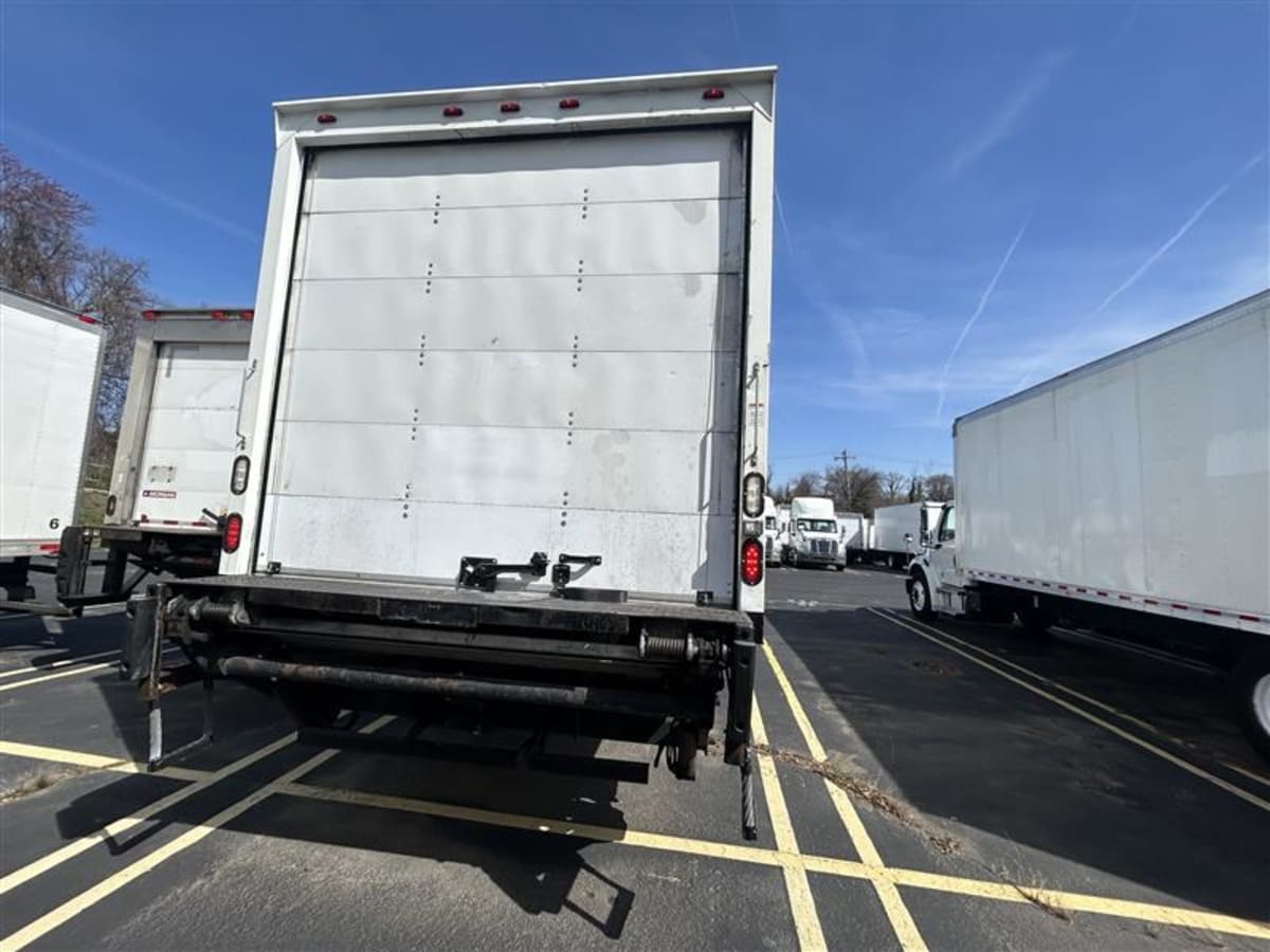 2016 Freightliner/Mercedes M2 106 357226