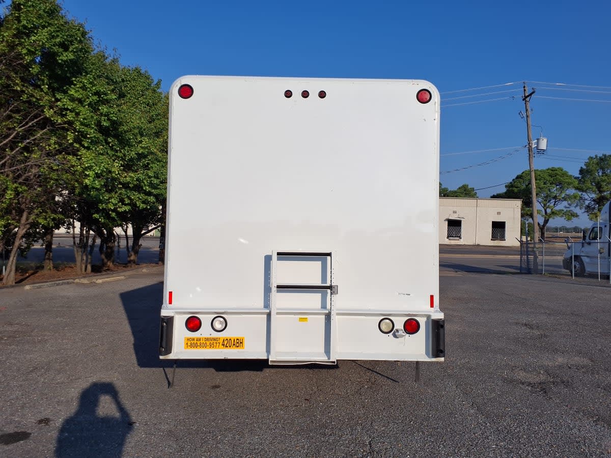 2016 Freightliner M2 106 357749