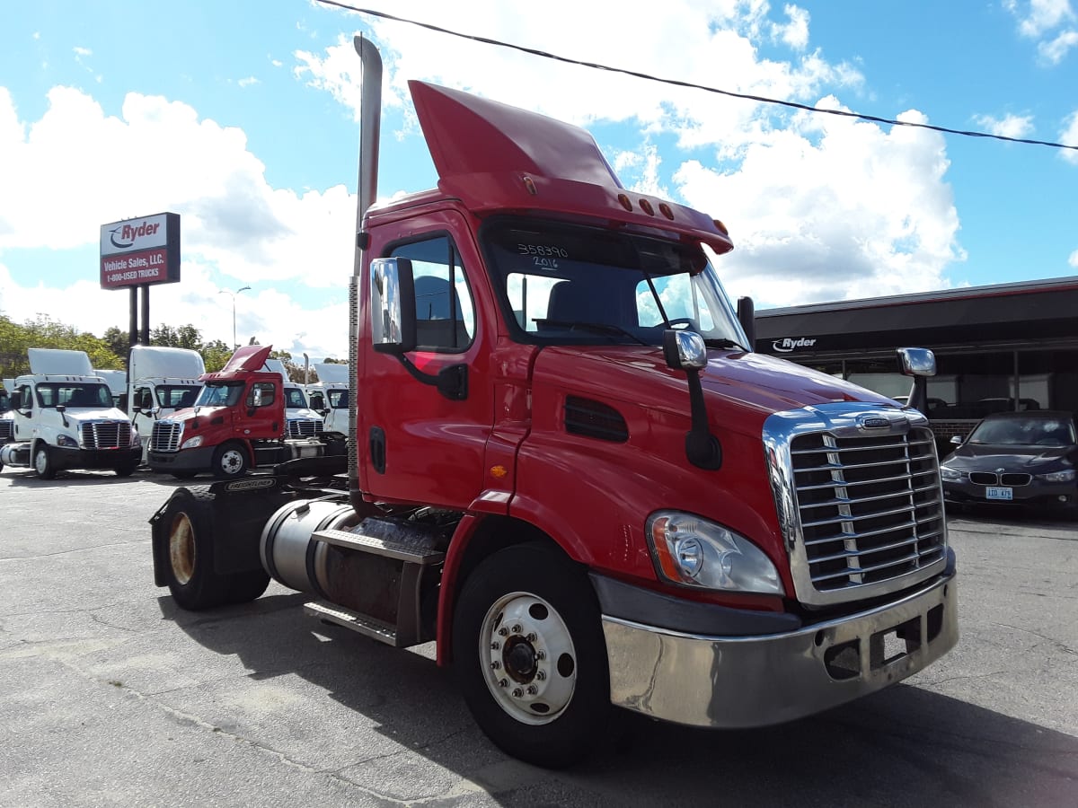 2016 Freightliner/Mercedes CASCADIA 113 358390