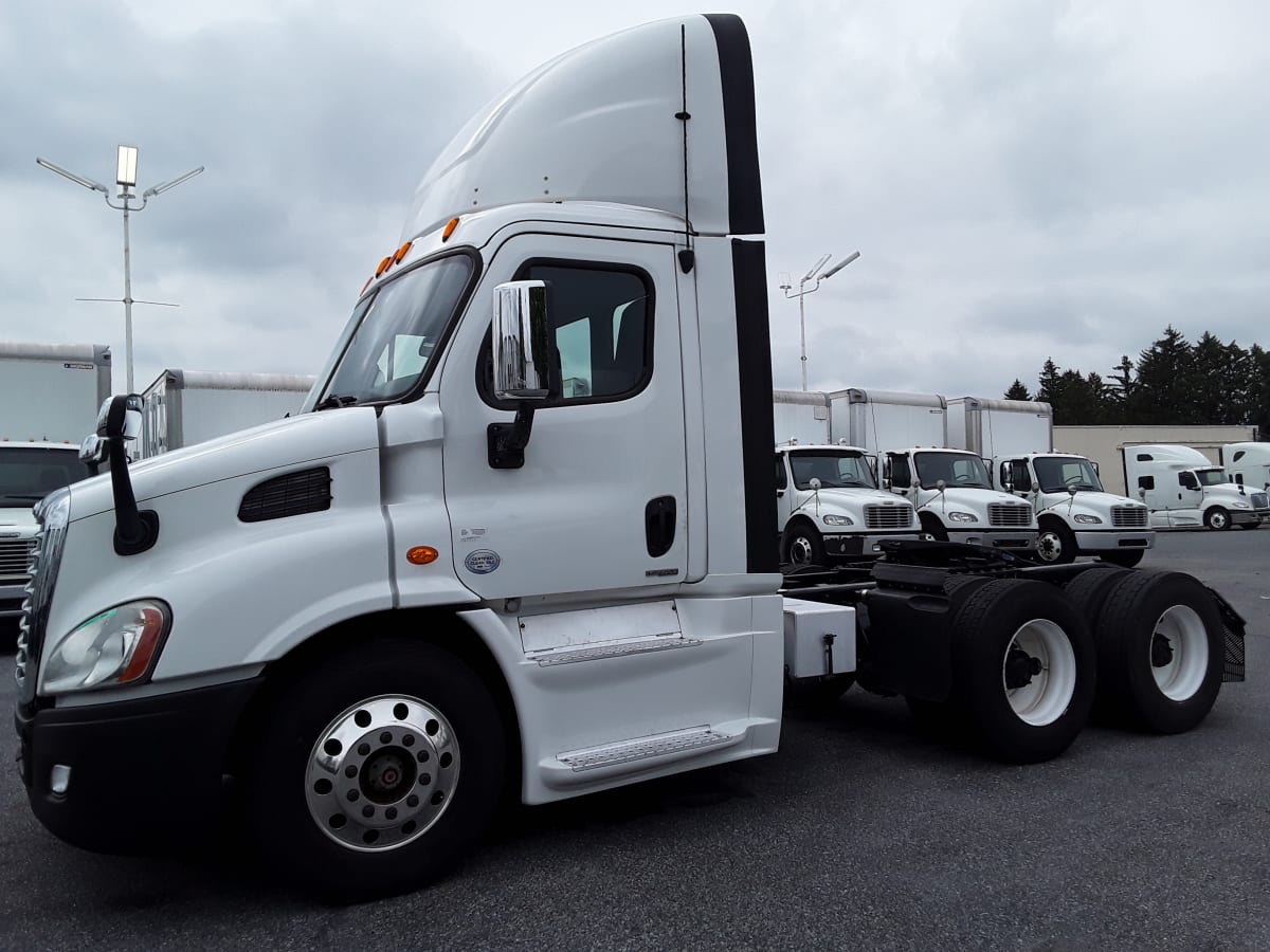 2016 Freightliner/Mercedes CASCADIA 113 358407