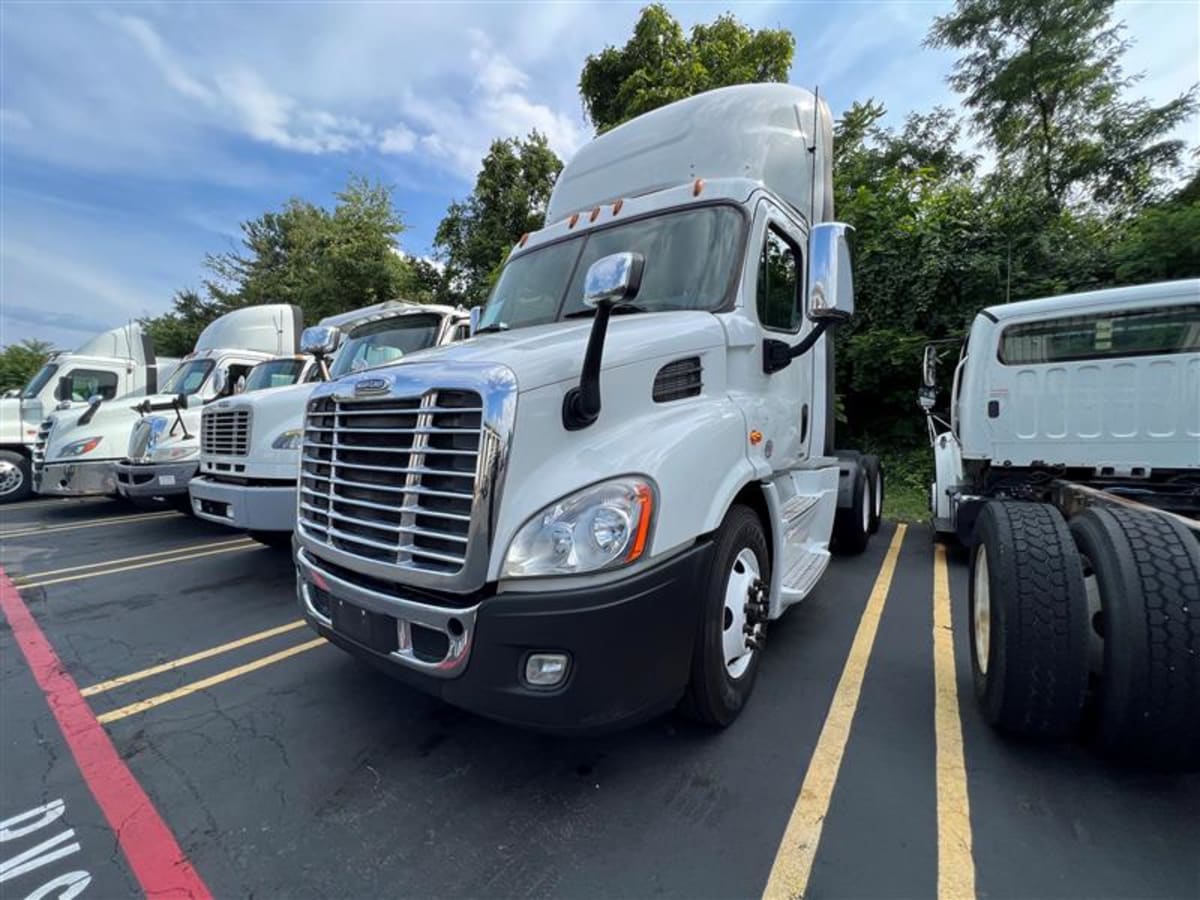 2016 Freightliner/Mercedes CASCADIA 113 358410