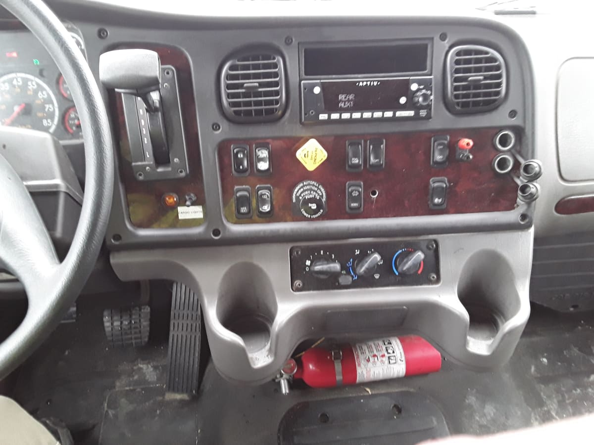 2016 Freightliner M2 106 358799