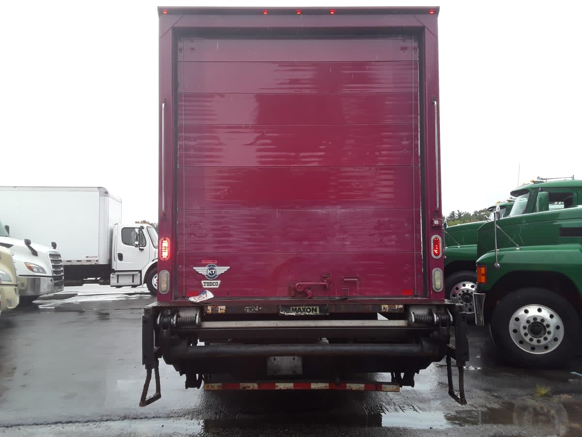 2016 Freightliner M2 106 358973