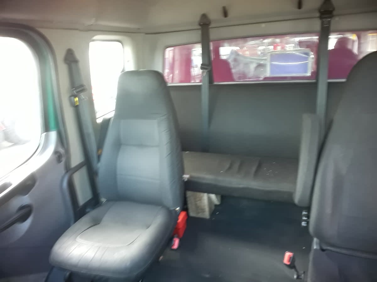 2016 Freightliner M2 106 358976