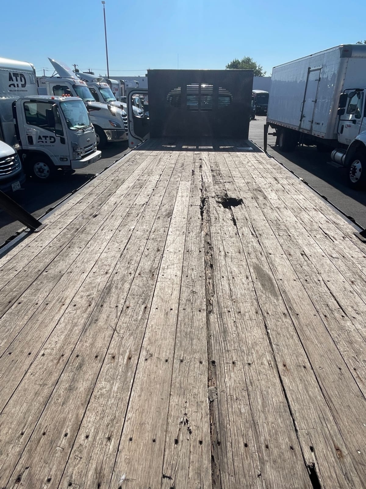 2016 Freightliner/Mercedes M2 106 359081