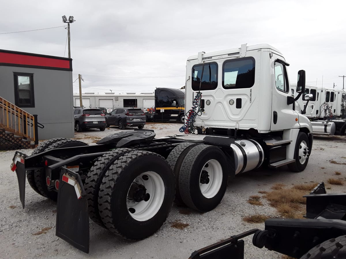 2016 Freightliner/Mercedes CASCADIA 125 359124