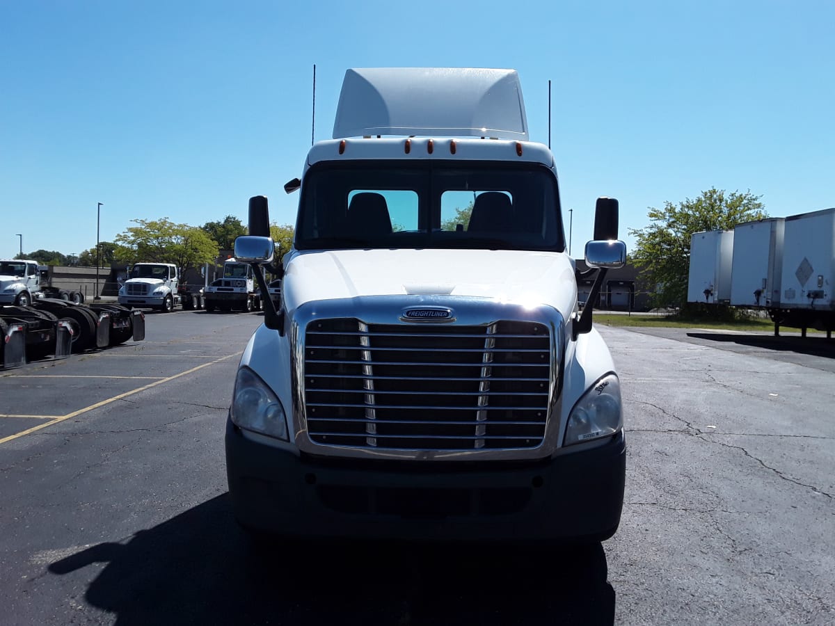 2016 Freightliner/Mercedes CASCADIA 125 359360