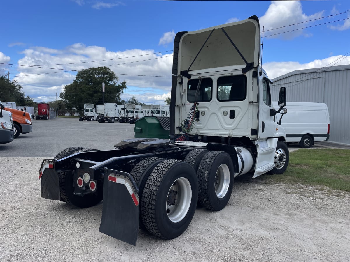 2016 Freightliner/Mercedes CASCADIA 125 359453