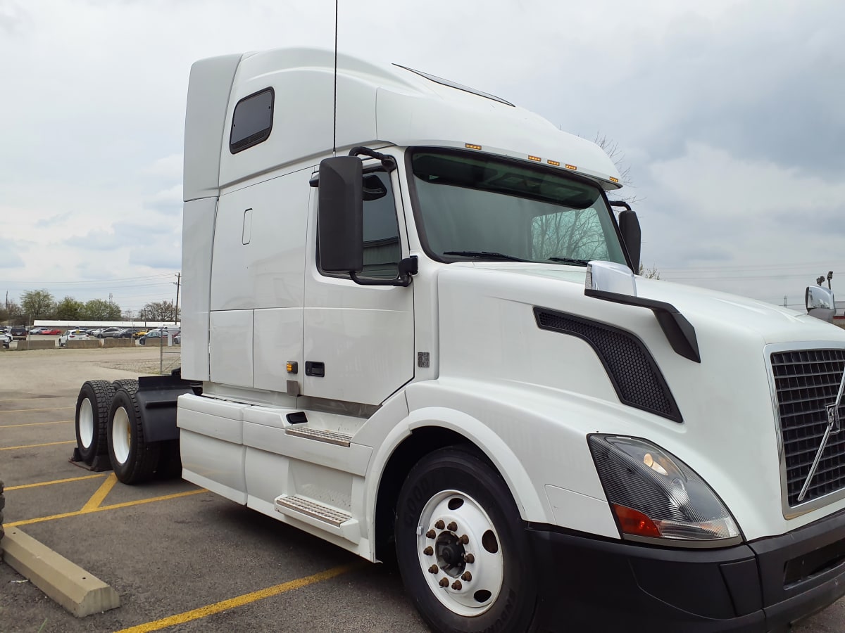 2016 Volvo VNL64TRACTOR 360115