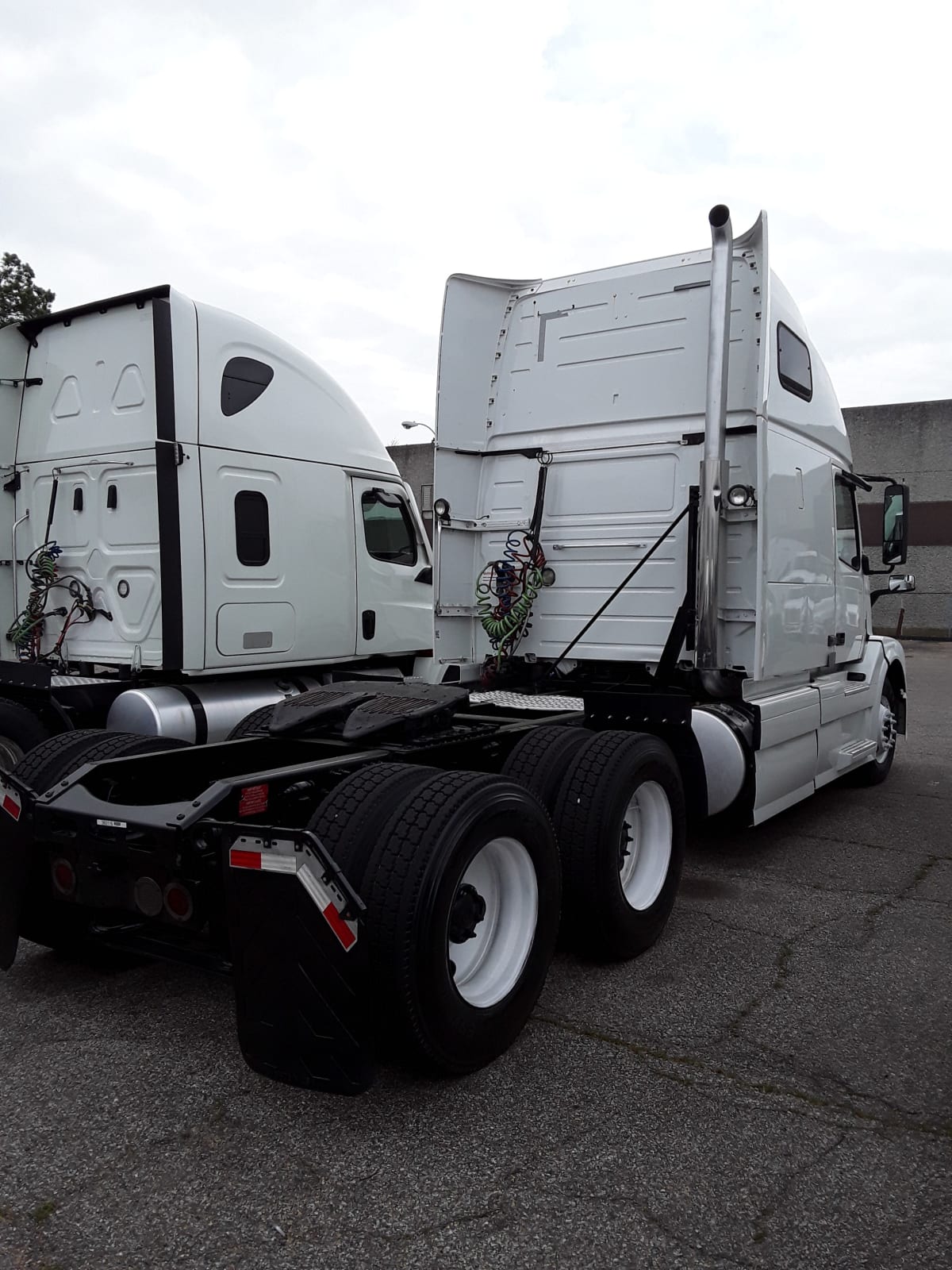 2016 Volvo VNL64TRACTOR 360116