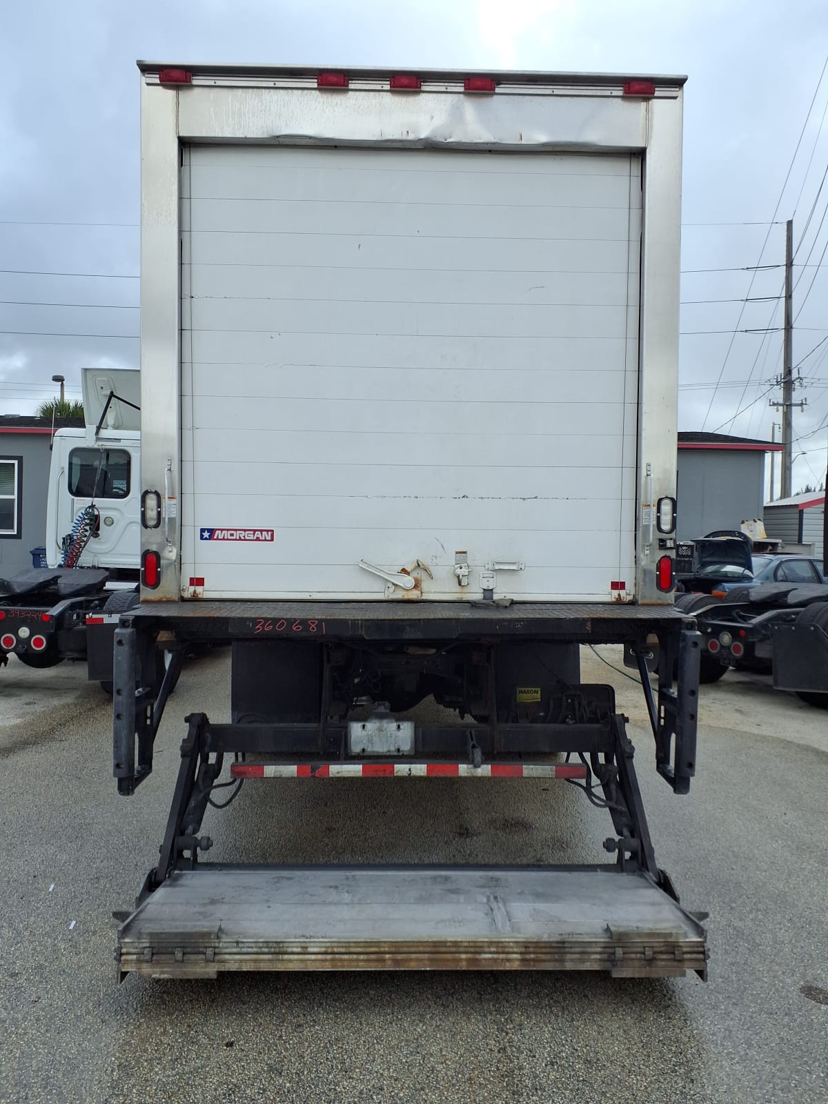 2016 Freightliner/Mercedes M2 106 360681