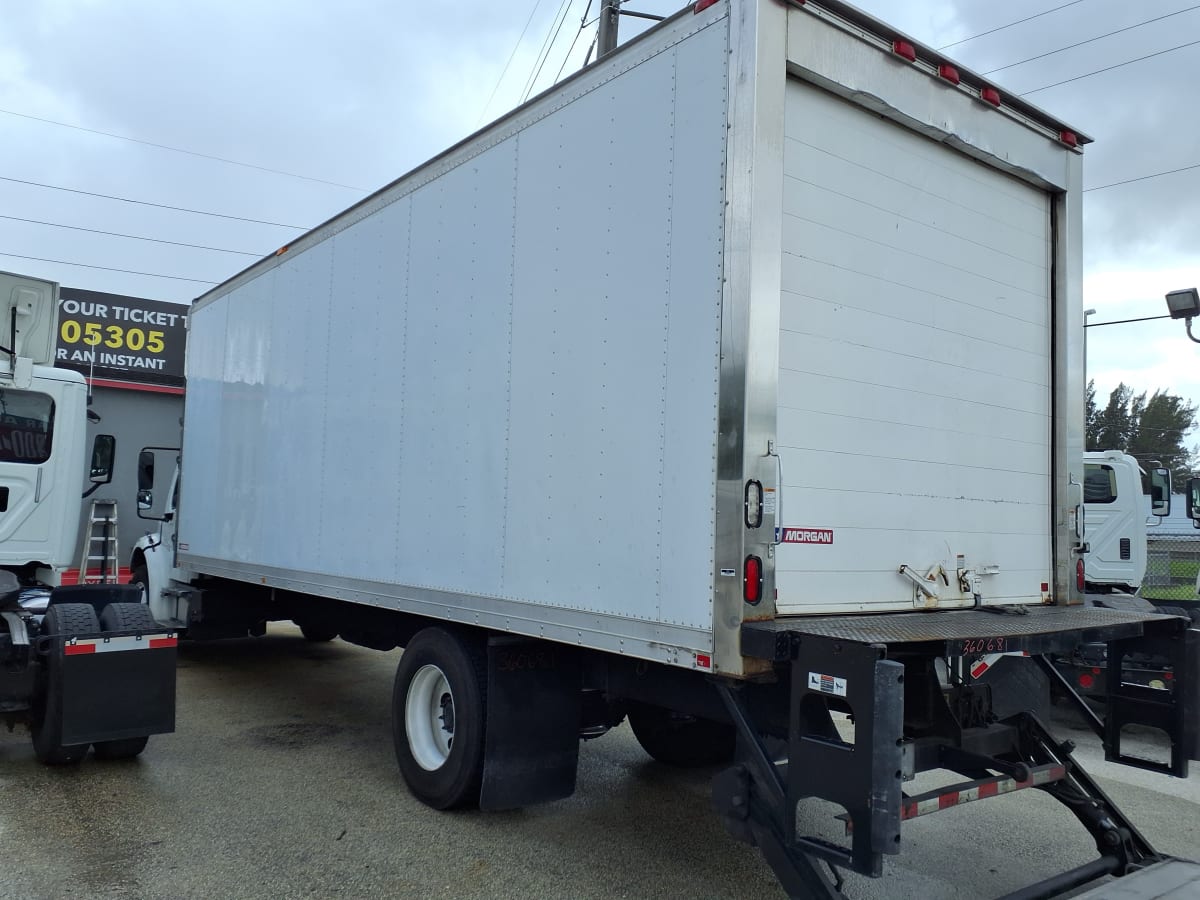 2016 Freightliner/Mercedes M2 106 360681