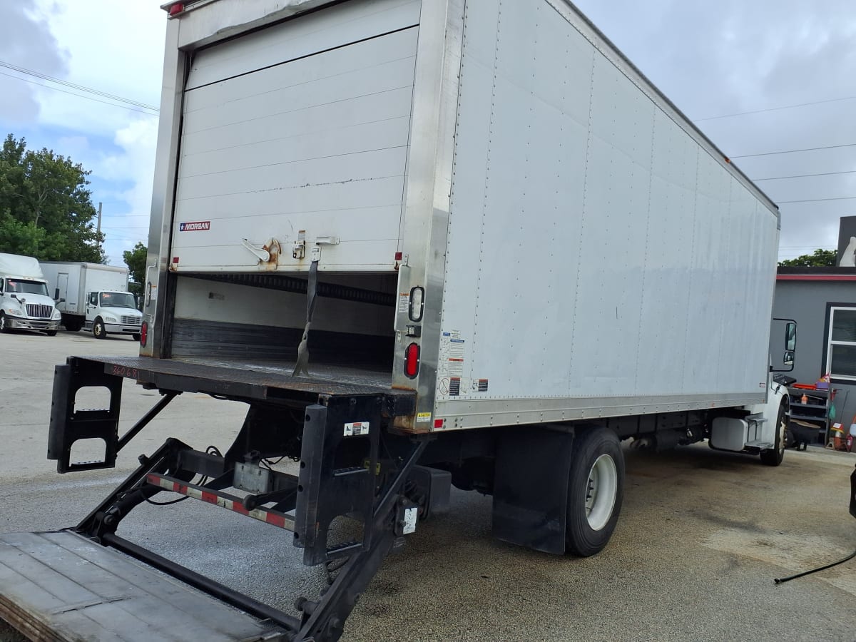 2016 Freightliner/Mercedes M2 106 360681