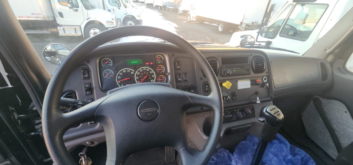 2016 Freightliner/Mercedes M2 106 361991