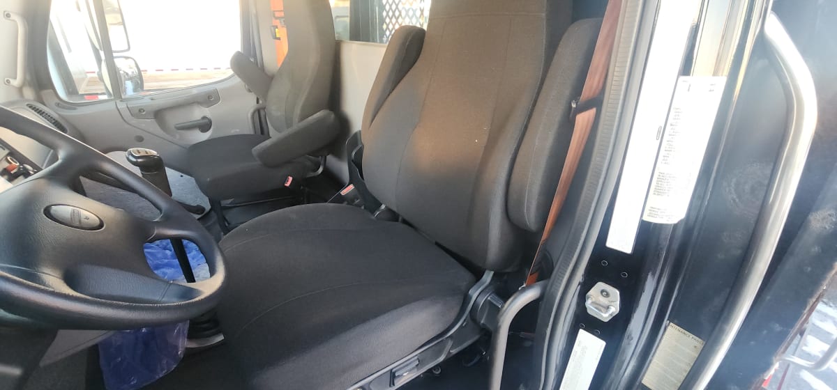 2016 Freightliner/Mercedes M2 106 361991