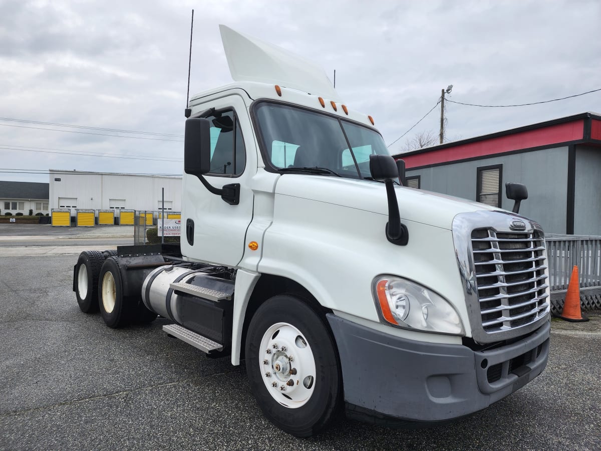 2016 Freightliner/Mercedes CASCADIA 125 363310