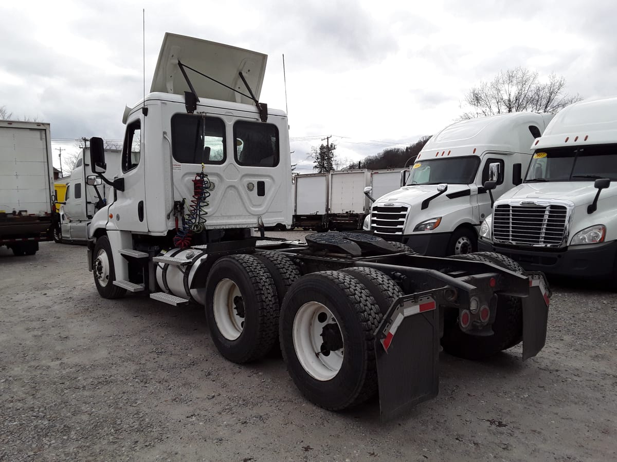 2016 Freightliner/Mercedes CASCADIA 125 363985