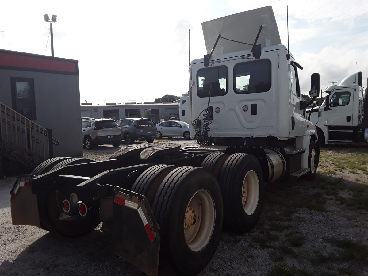 2016 Freightliner/Mercedes CASCADIA 125 364530