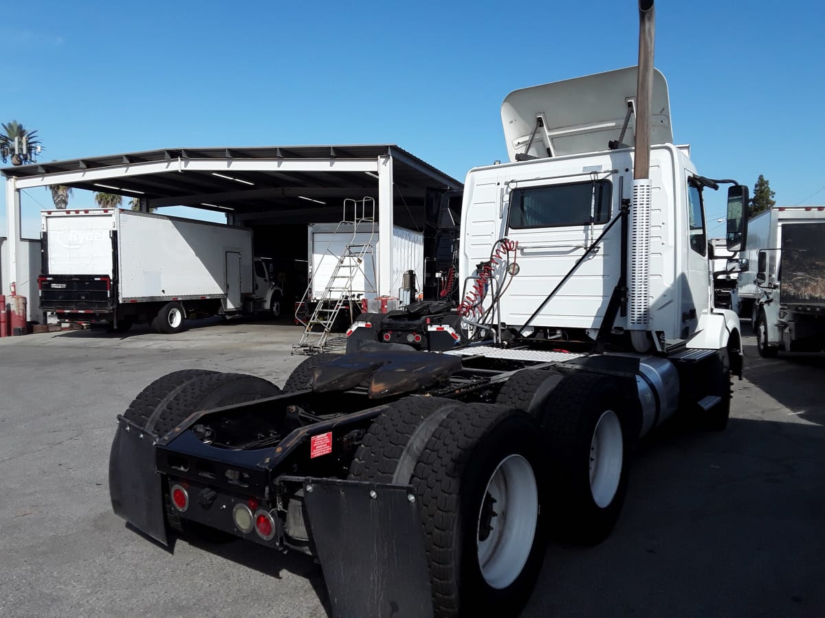 2015 Volvo VNL64TRACTOR 365169