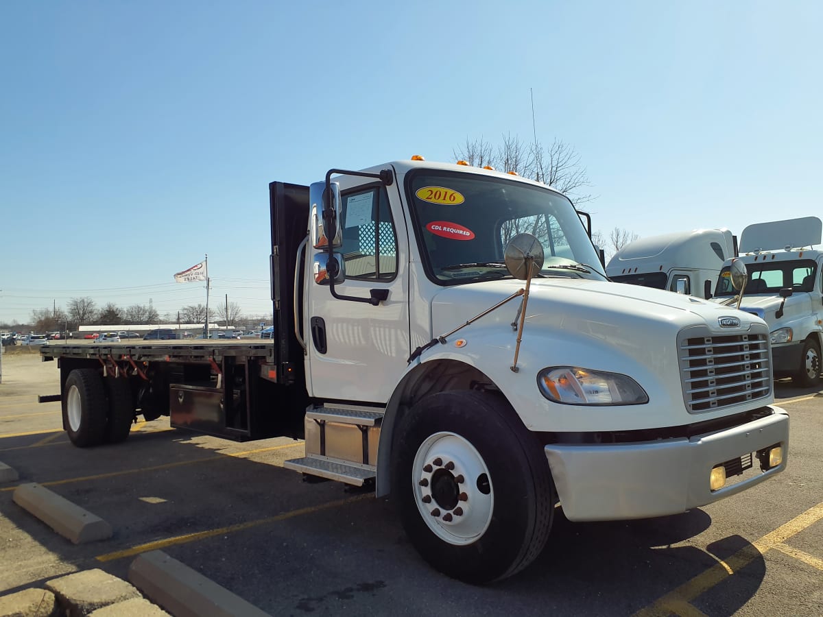 2016 Freightliner/Mercedes M2 106 366431