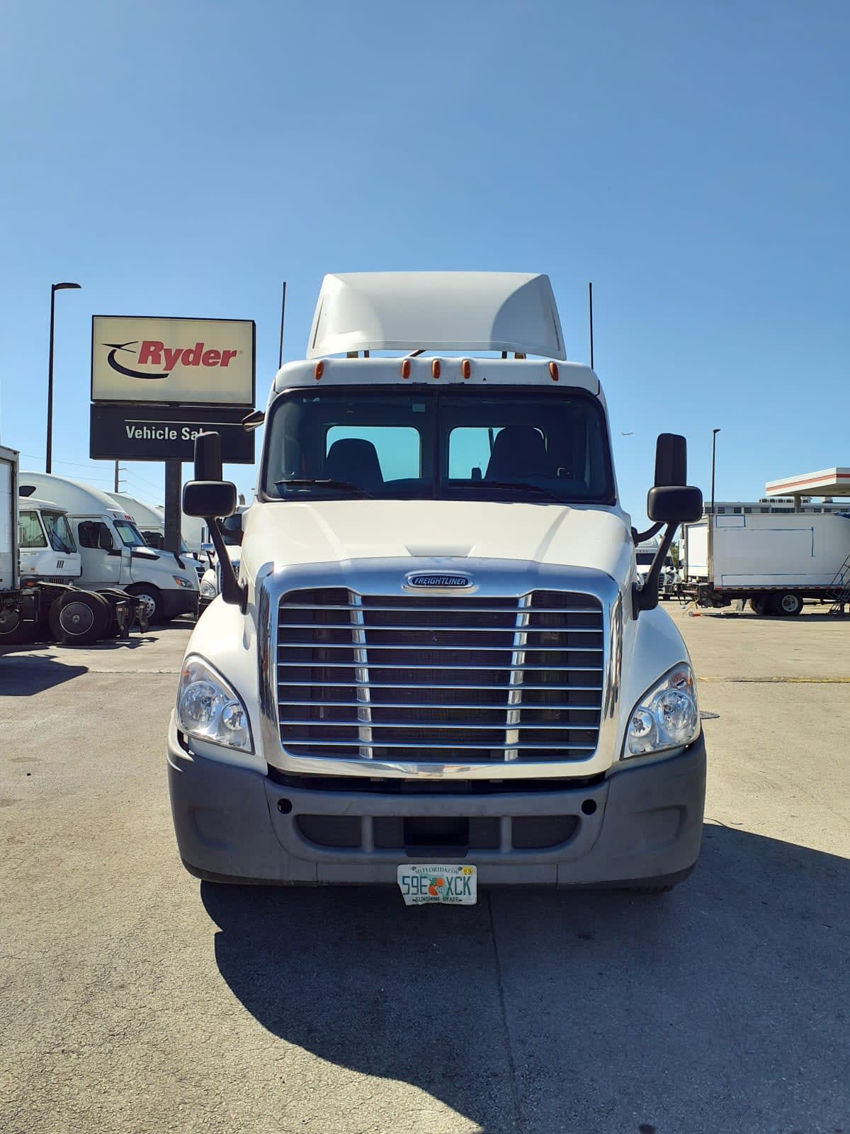 2016 Freightliner - image 2
