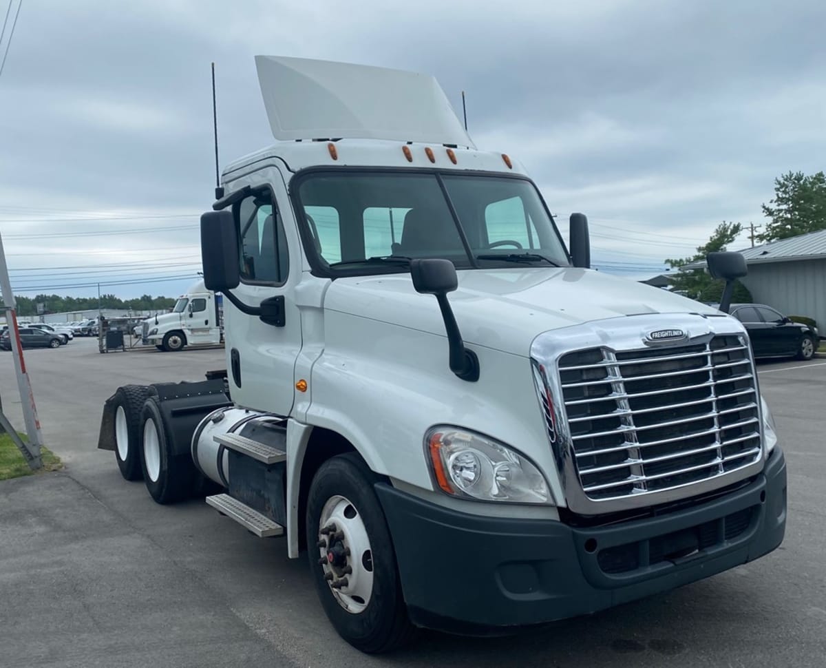 2016 Freightliner/Mercedes CASCADIA 125 366660