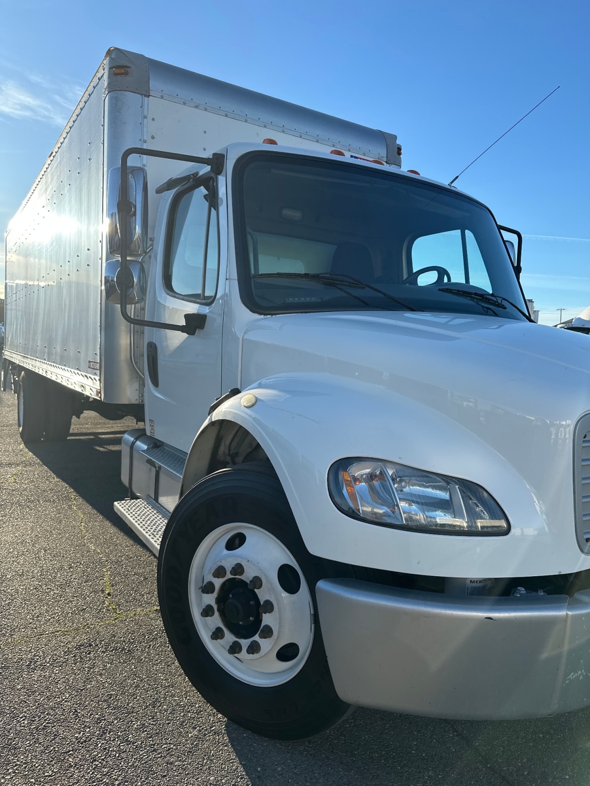 2016 Freightliner/Mercedes M2 106 366755