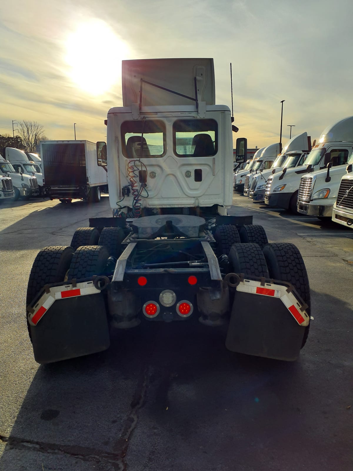 2016 Freightliner/Mercedes CASCADIA 125 366781