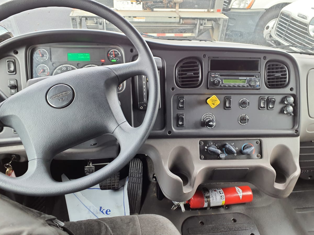 2016 Freightliner/Mercedes M2 106 367188