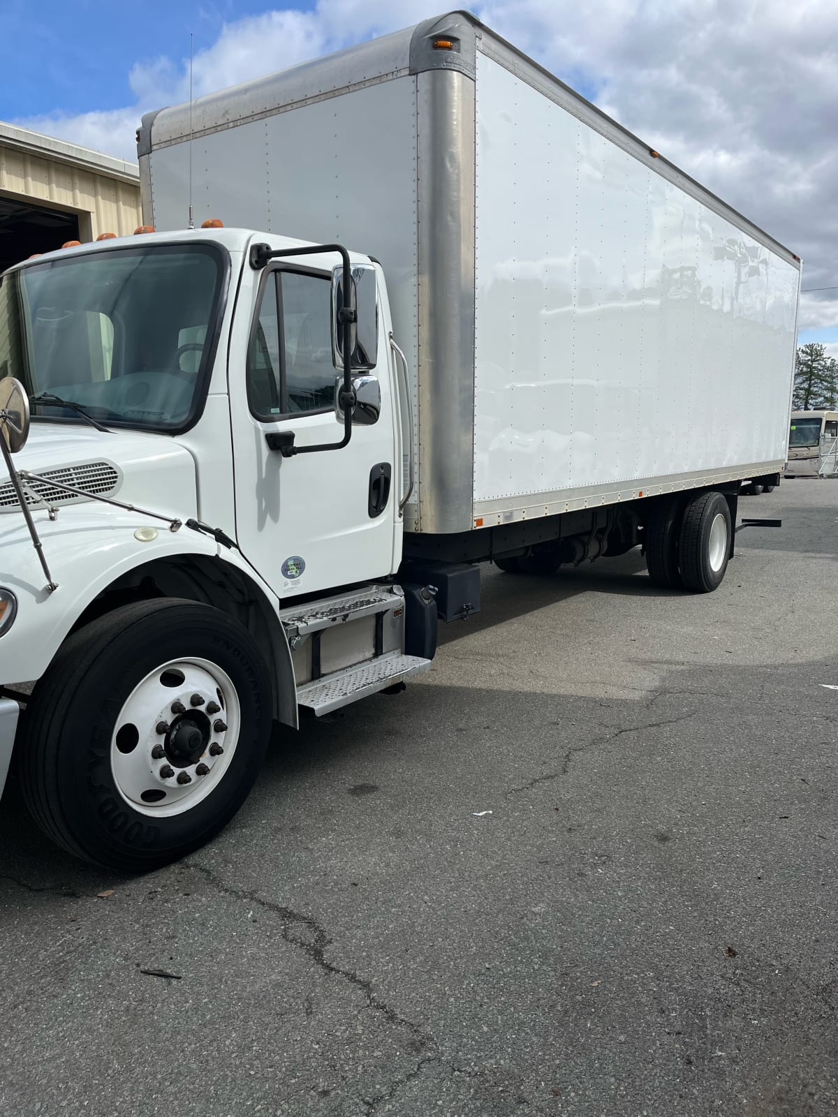 2016 Freightliner/Mercedes M2 106 367929