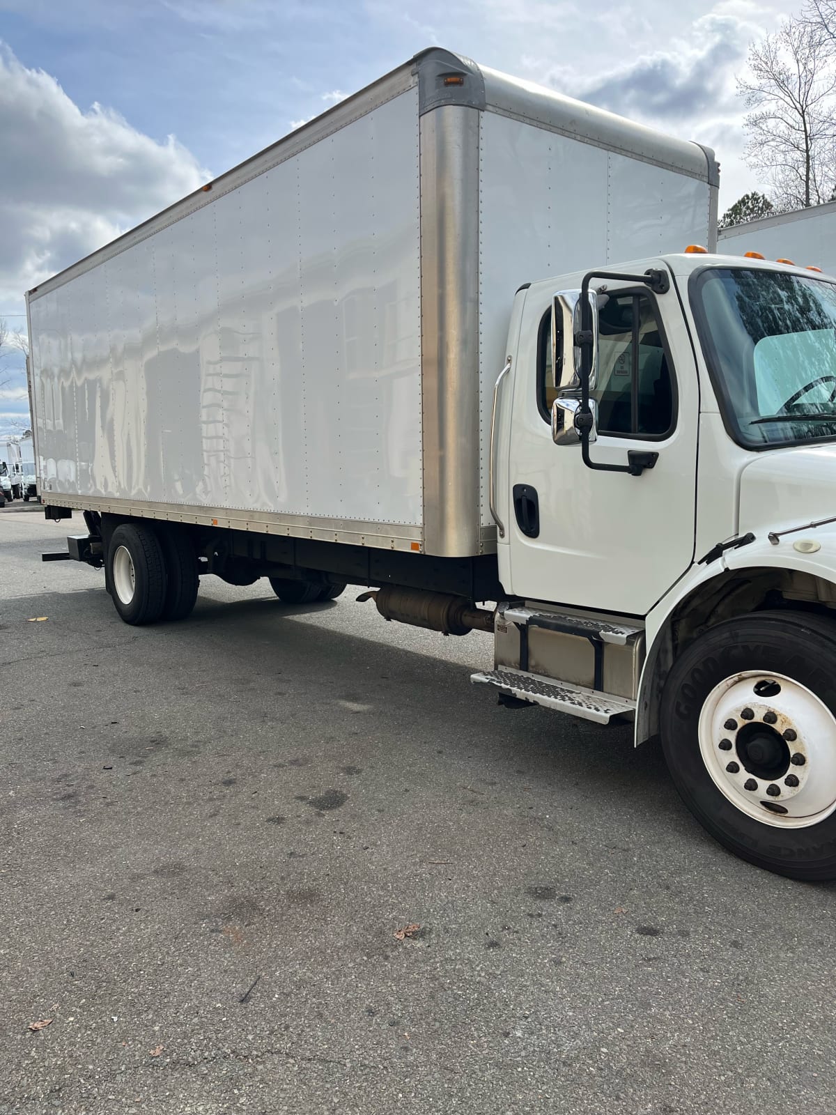 2016 Freightliner/Mercedes M2 106 367929