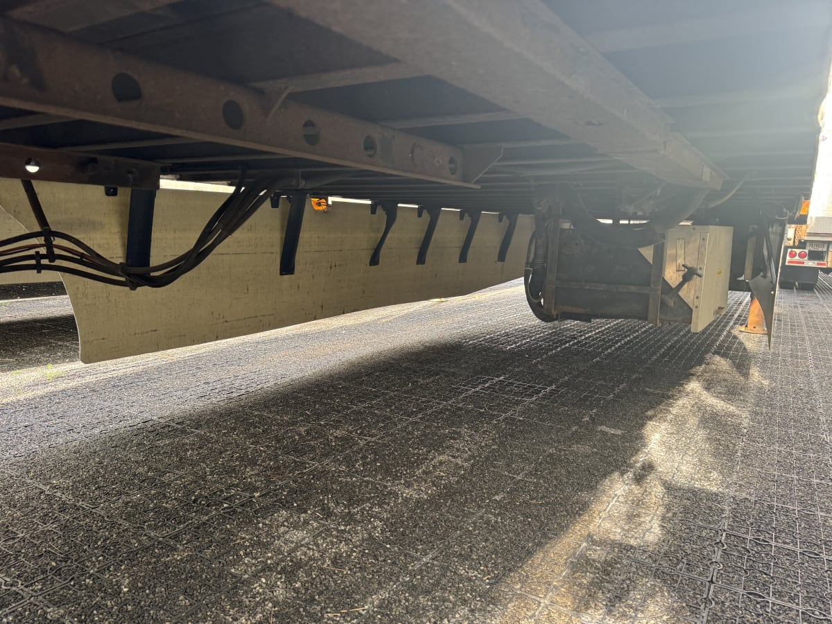 2012 Utility Trailers VS2DC 48/162/102 368670